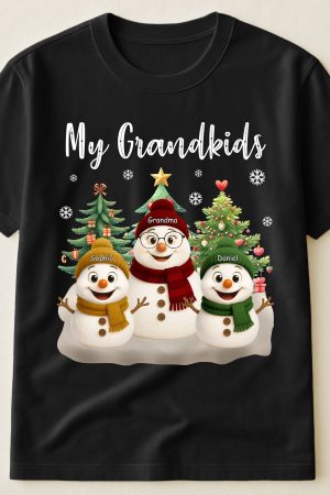 Grandma Snowman With Grandkids Lovely - PersonalizedOne Size Shirt